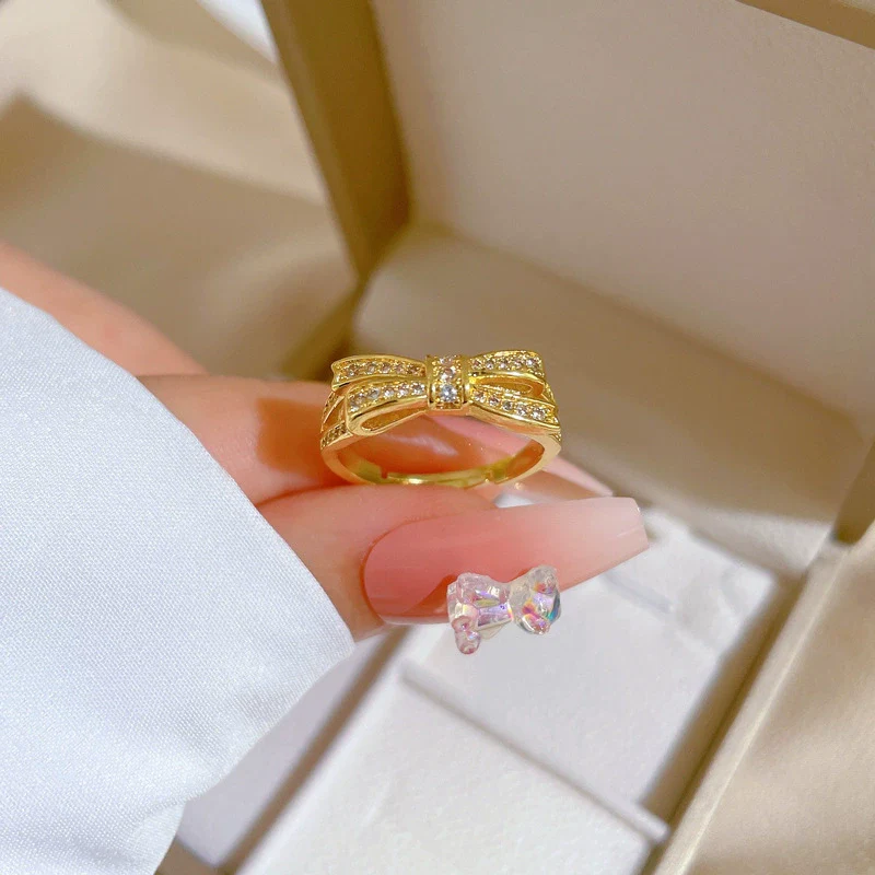 Women's Fashion Bow Luxury Ring Brass Real Gold Plated Crown Design - Image 2