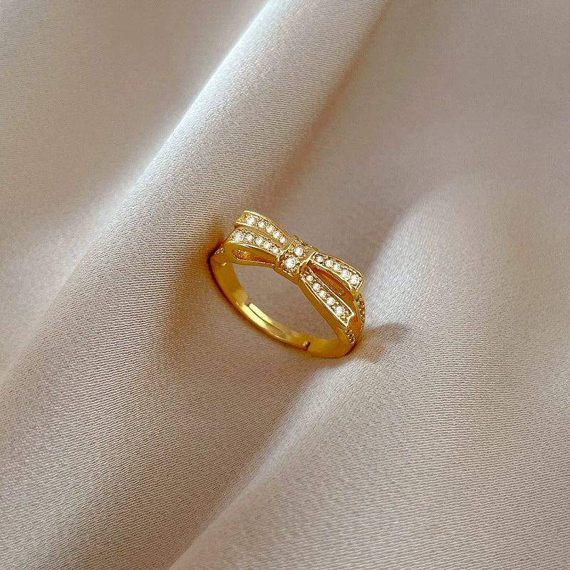 Women's Fashion Bow Luxury Ring Brass Real Gold Plated Crown Design - Image 3