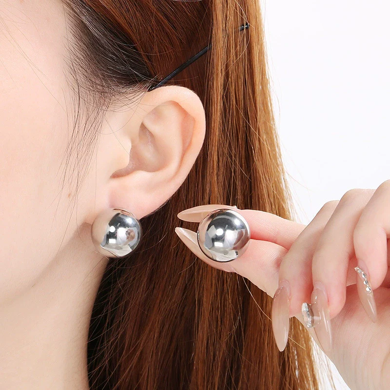 Women's Fashion Jewelry Twopiece Set With Titanium Steel And Pearl Chain And Large Ball Design - Image 11