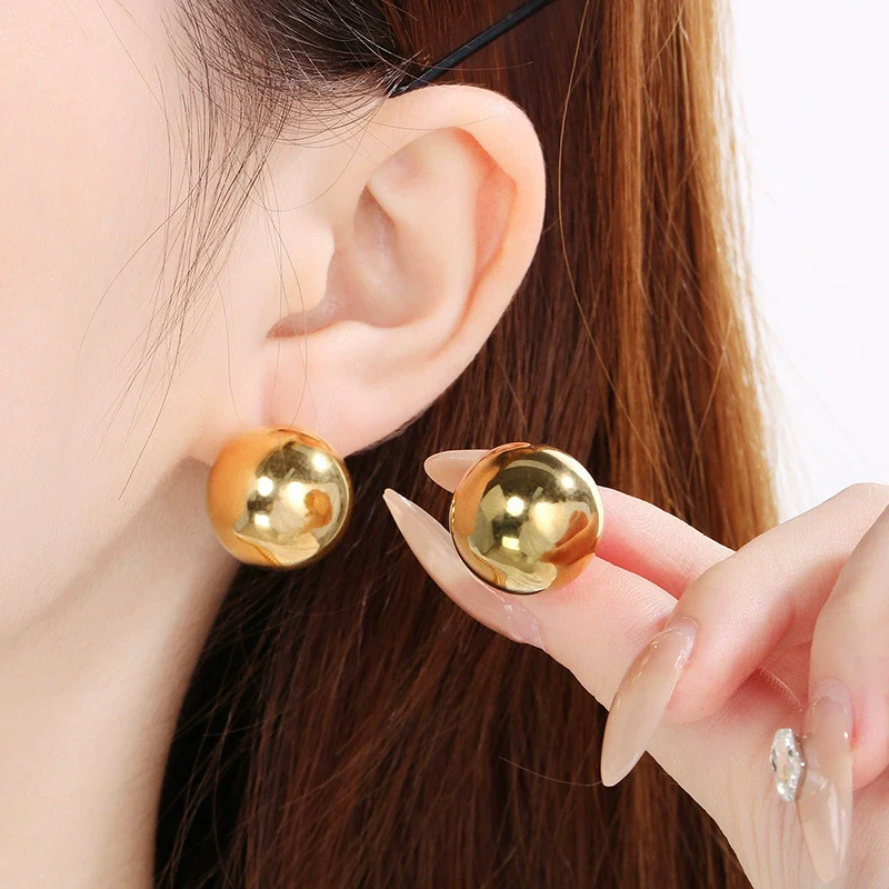 Women's Fashion Jewelry Twopiece Set With Titanium Steel And Pearl Chain And Large Ball Design - Image 12
