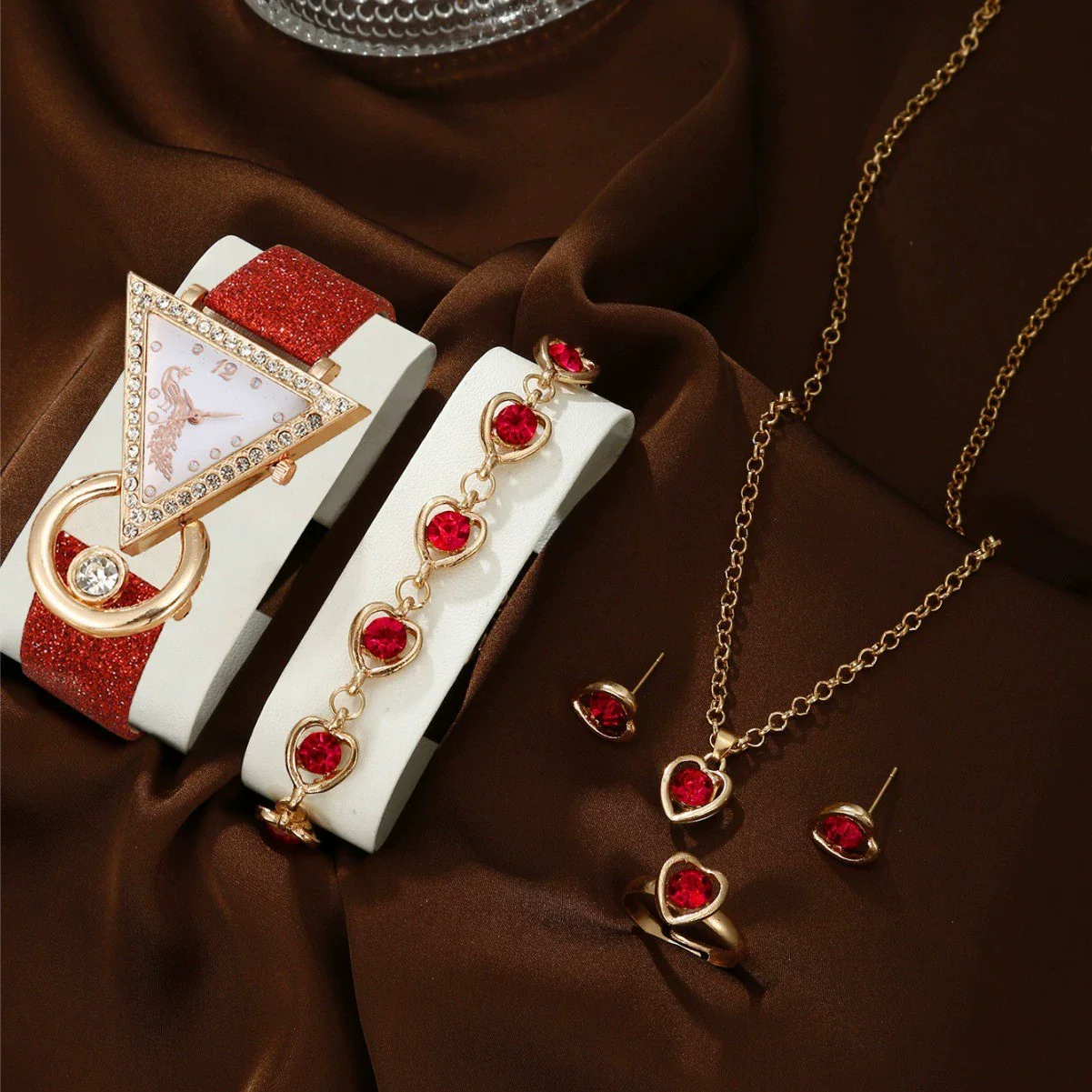 Women's Fashion Leather Watch With Inverted Triangle Diamond Set And Alloy Case - Image 11