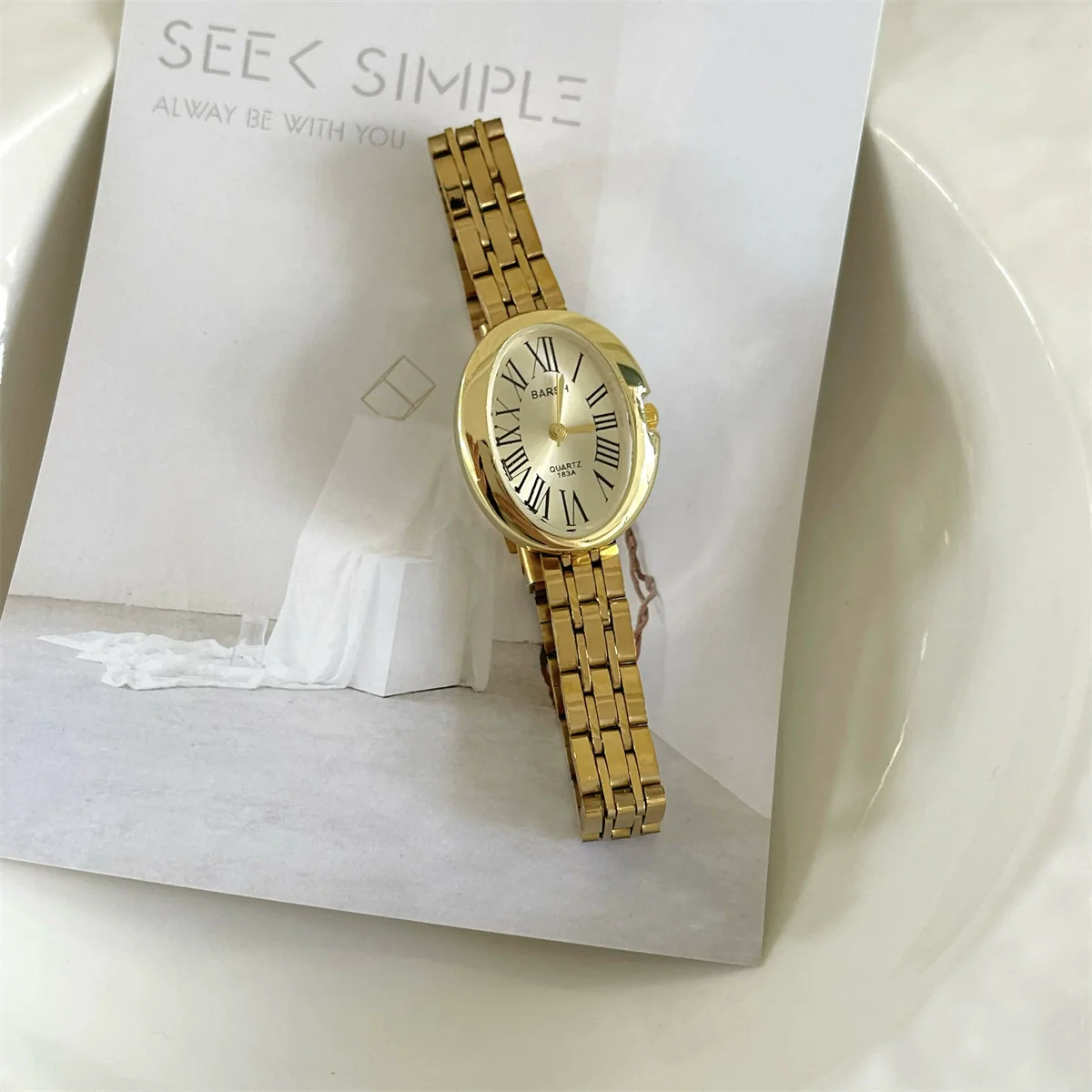 Women's Fashion Retro Oval Metal Case Fine Steel Strap Quartz Watch - Image 6