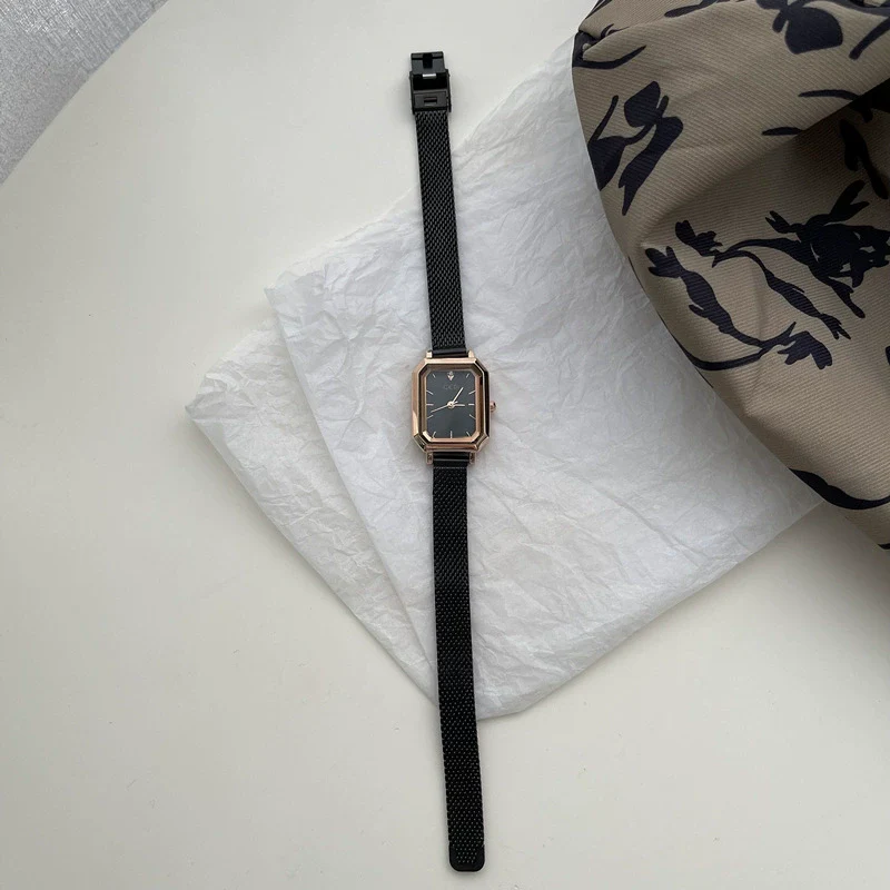 Women's Fashion Square Dial Watch Alloy Case Steel Wire Belt Simple Elegant Leisure Style - Image 3