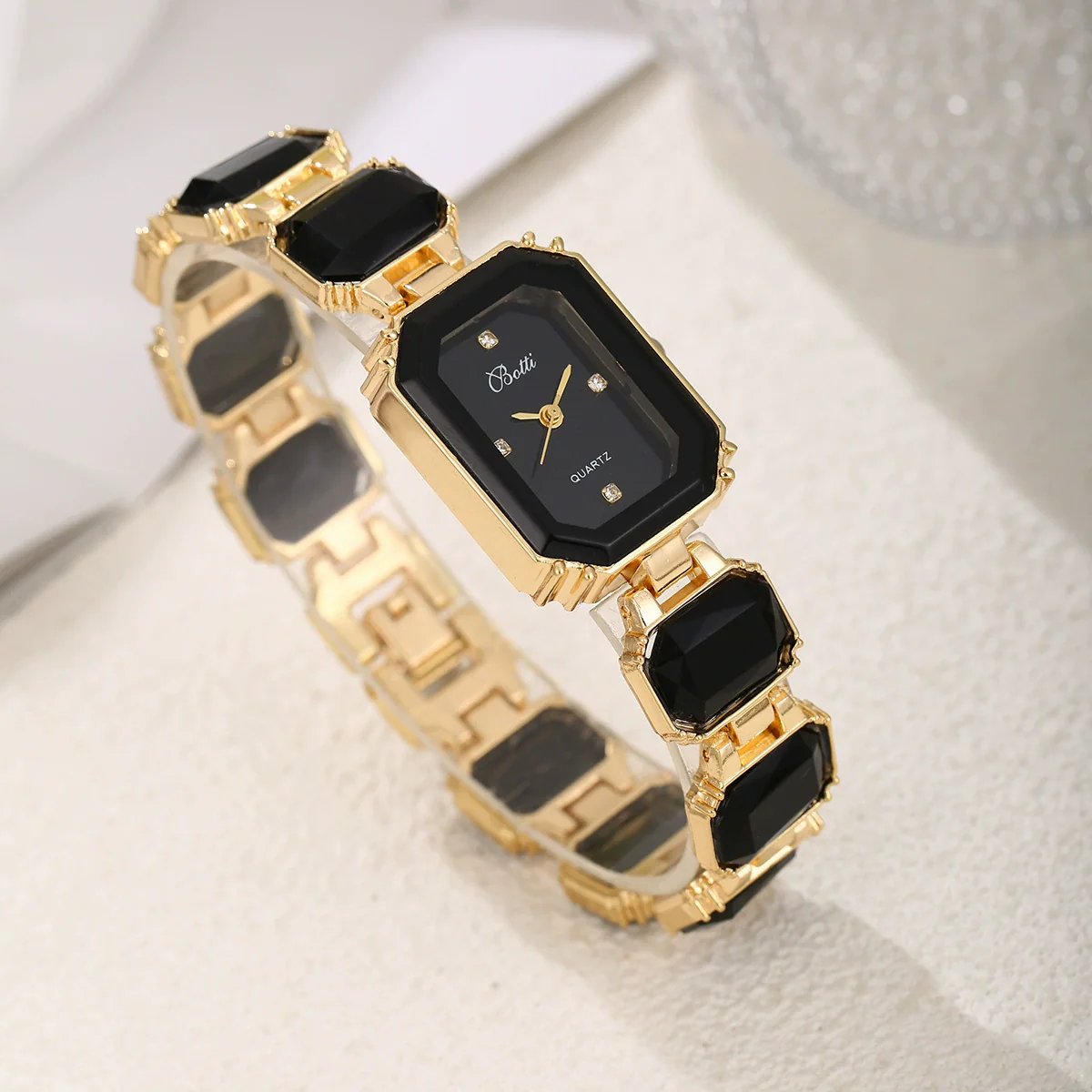 Women's Fashion Square Quartz Watch With Rhinestones Alloy Bracelet Stainless Steel Case And Buckle Pu Strap - Image 8