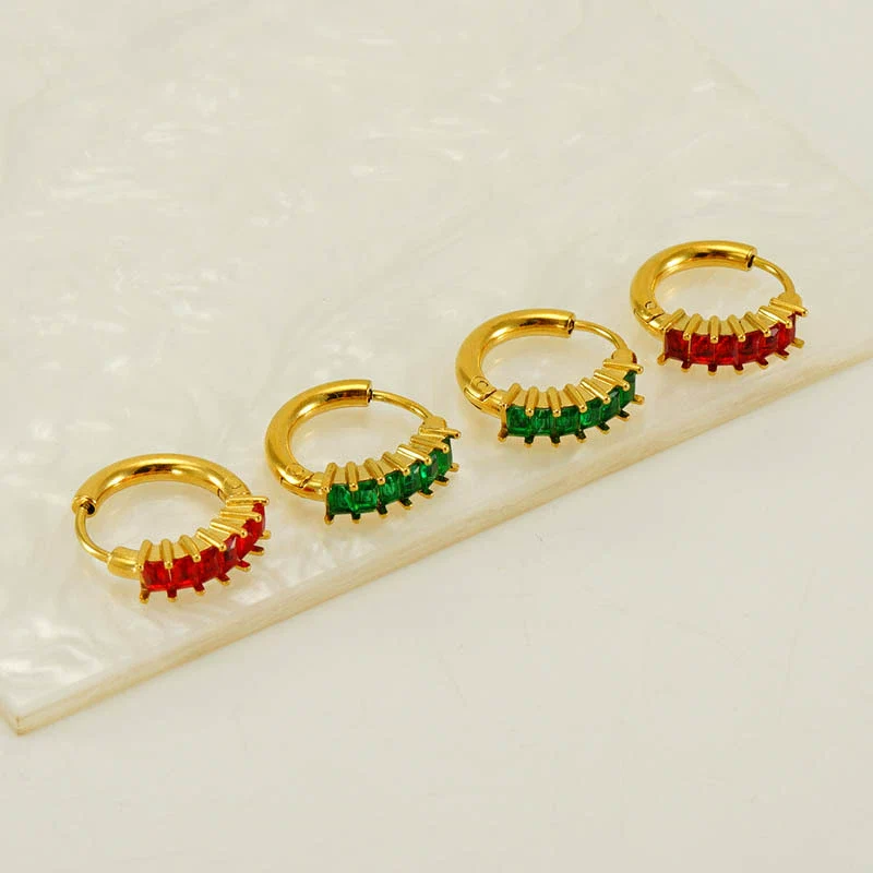 Women's Fashionable Light Luxury 316L Stainless Steel Gold Plated Geometric Inlaid Zircon Earrings - Image 3