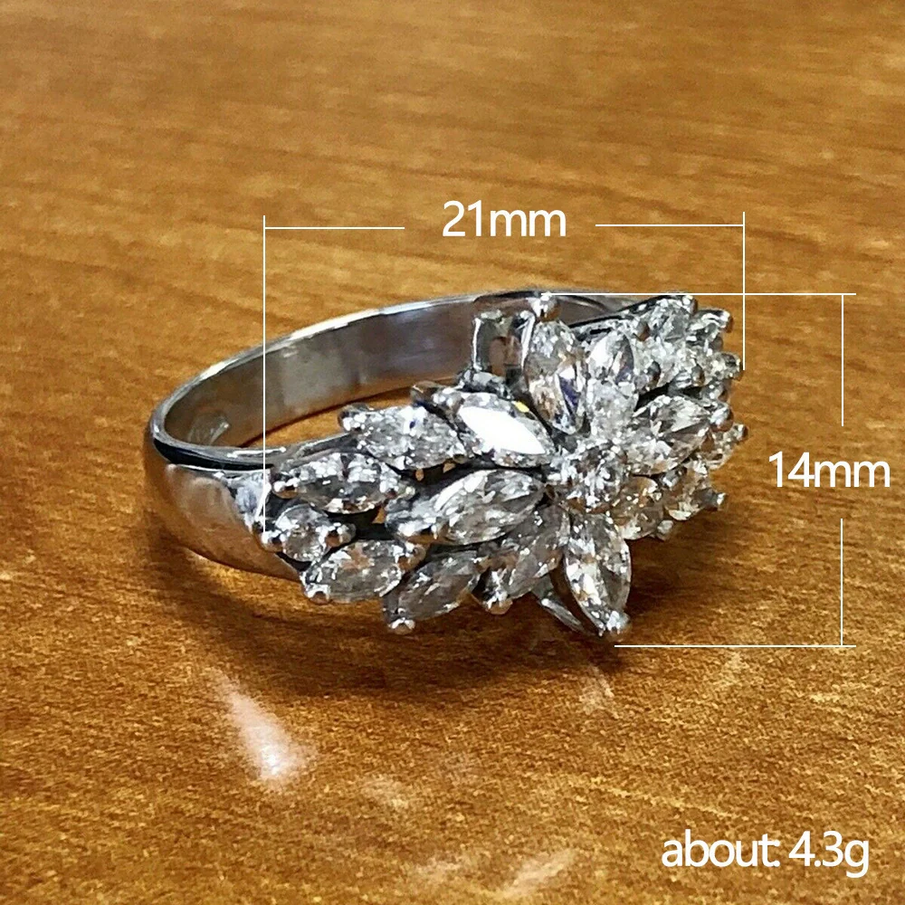 Women's Flowershaped Copper Ring Inlaid With Zircon - Image 5