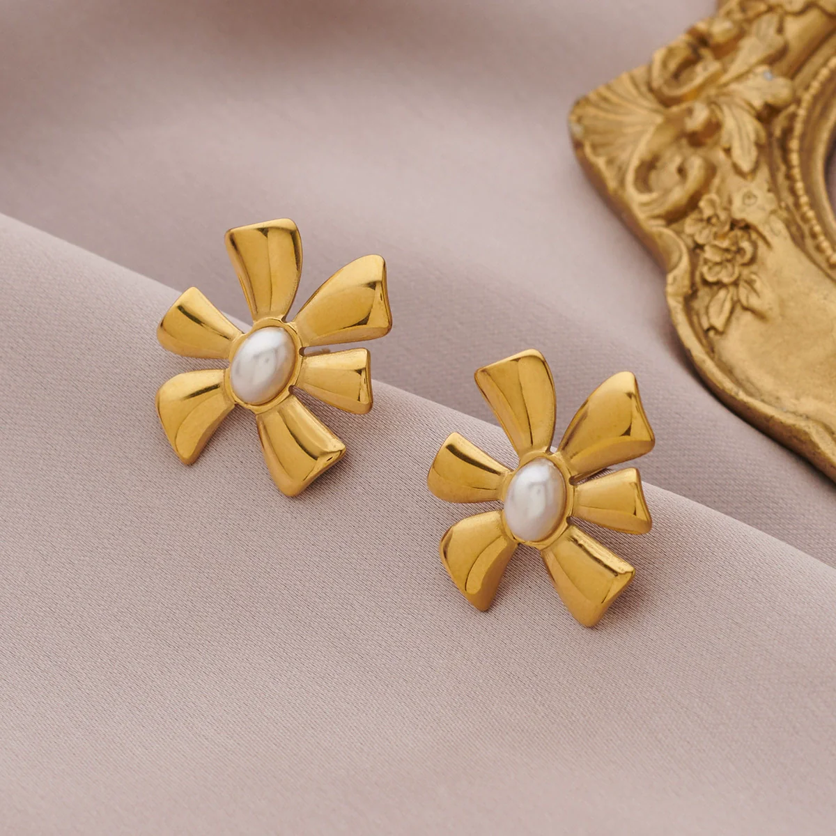 Women's Flowershaped Inlaid Natural Stone Stainless Steel 18K Electroplated Earrings - Image 3