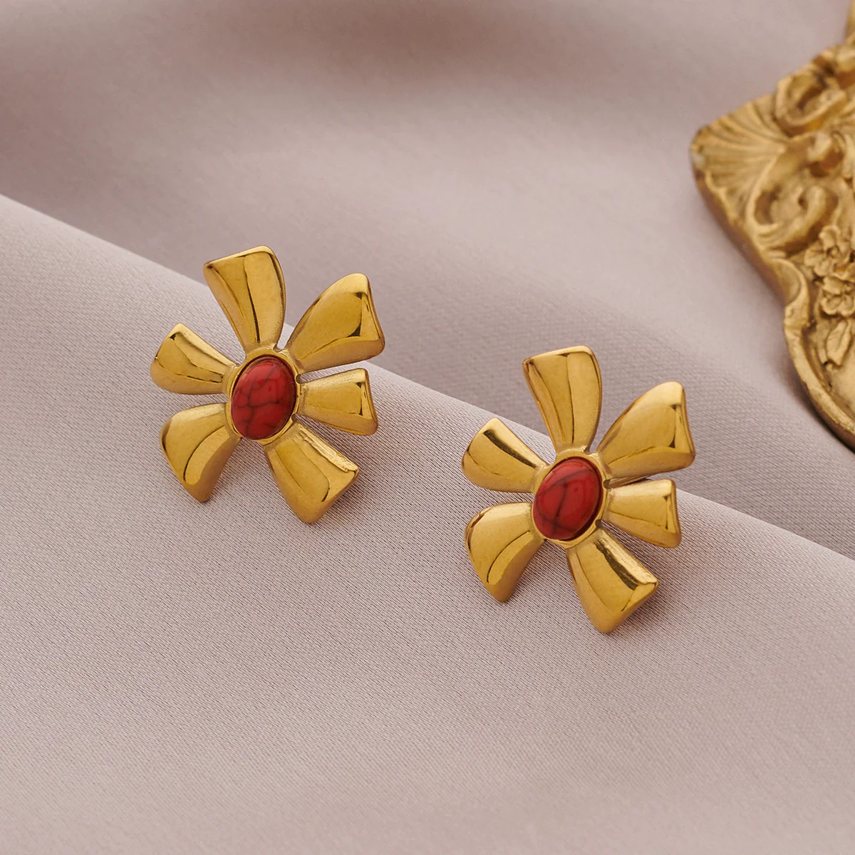 Women's Flowershaped Inlaid Natural Stone Stainless Steel 18K Electroplated Earrings - Image 7