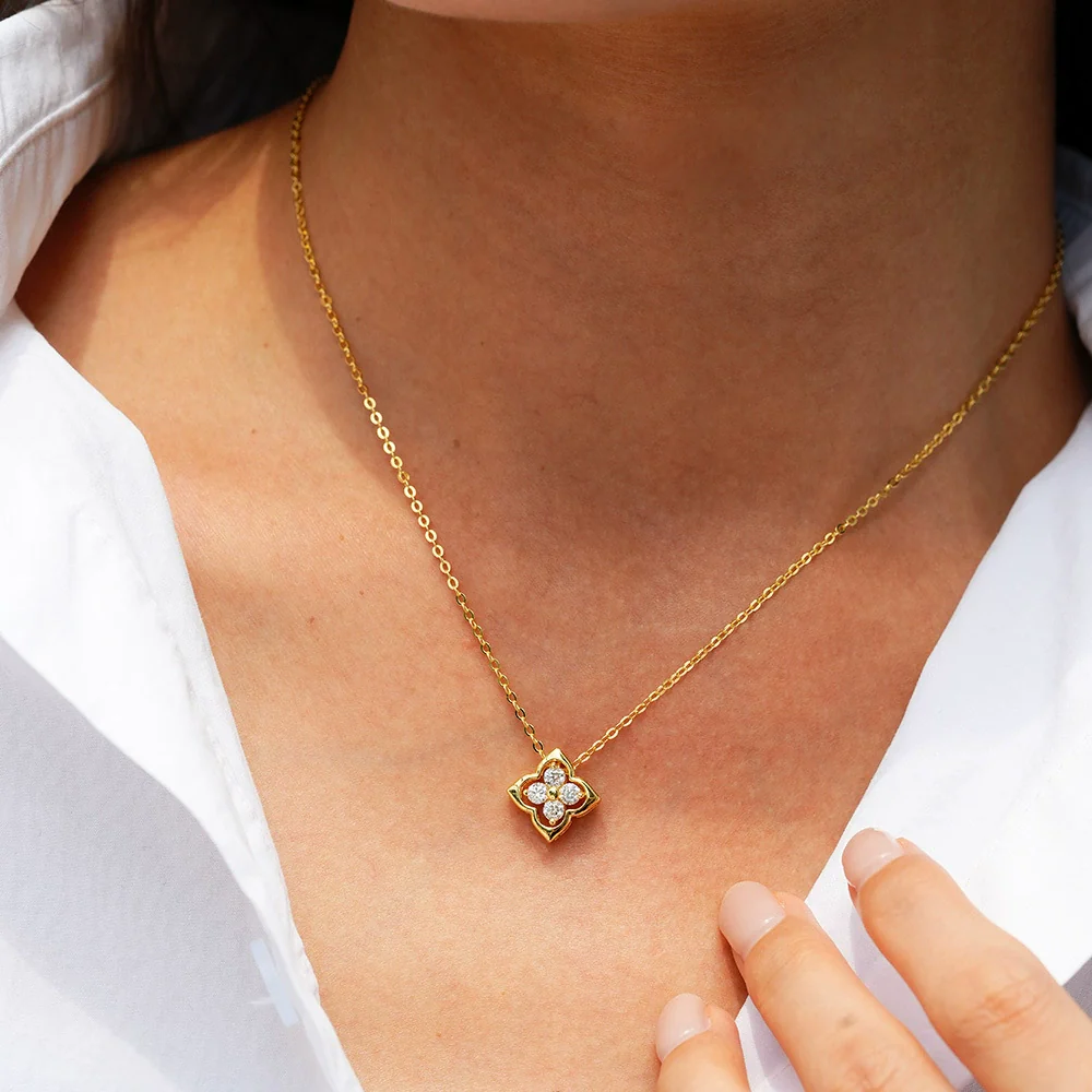 Women's Fourleaf Clover Flower Pattern 925 Sterling Silver Moissanite Pendant Necklace Set With Diamonds 14K Gold Plated - Image 3