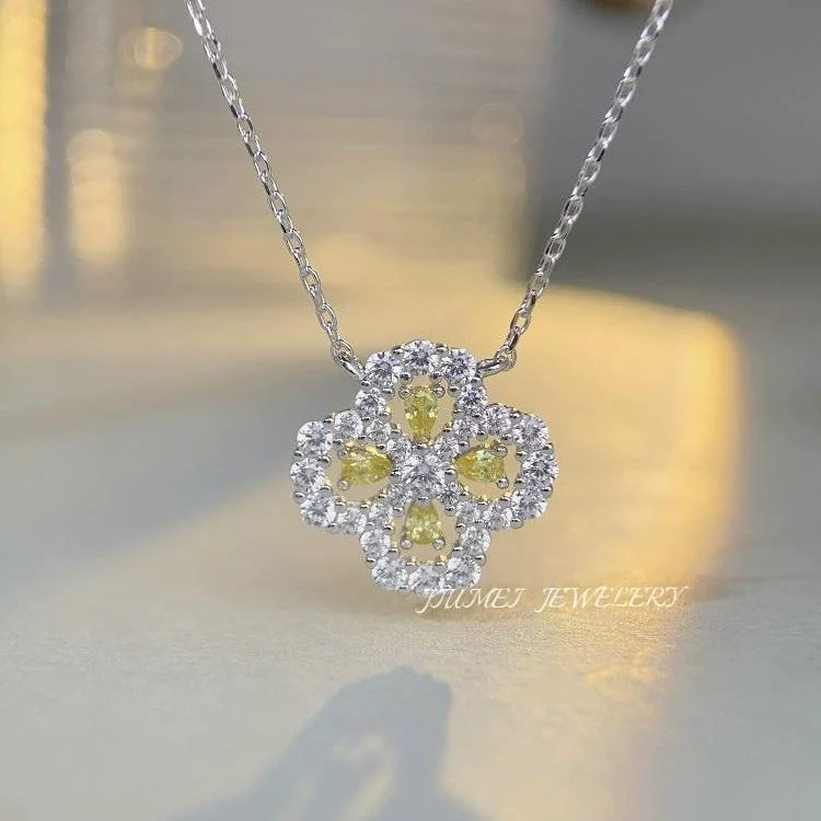 Women's Fourleaf Clover S925 Sterling Silver Ochain Necklace With Yellow Diamond Design And Light Luxury Style - Image 3