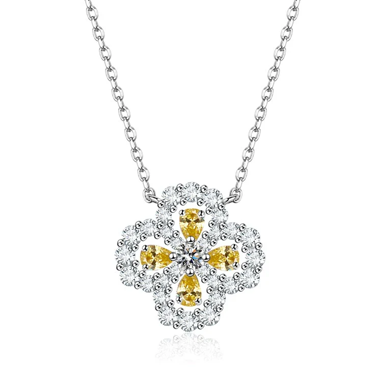 Women's Fourleaf Clover S925 Sterling Silver Ochain Necklace With Yellow Diamond Design And Light Luxury Style - Image 4