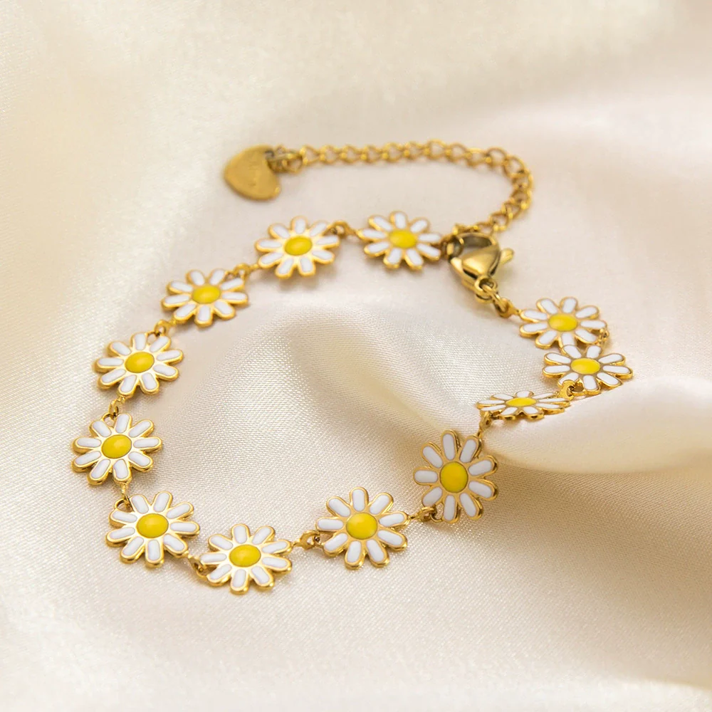 Women's Fresh Flower Stainless Steel And Titanium Steel Electroplated Bracelet - Image 2