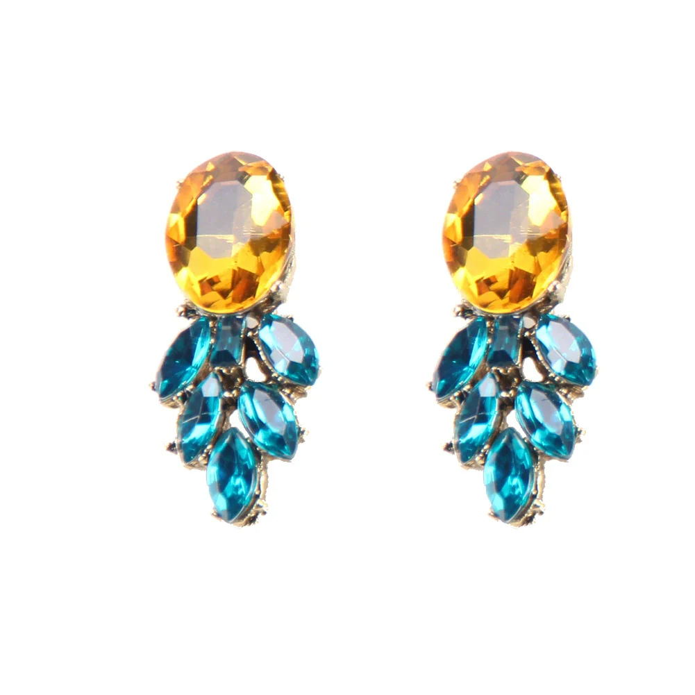 Women's Glass And Colored Glaze Jewelry Set With Geometric Pattern And Diamond Design Including Earrings Anklet And Necklace - Image 6
