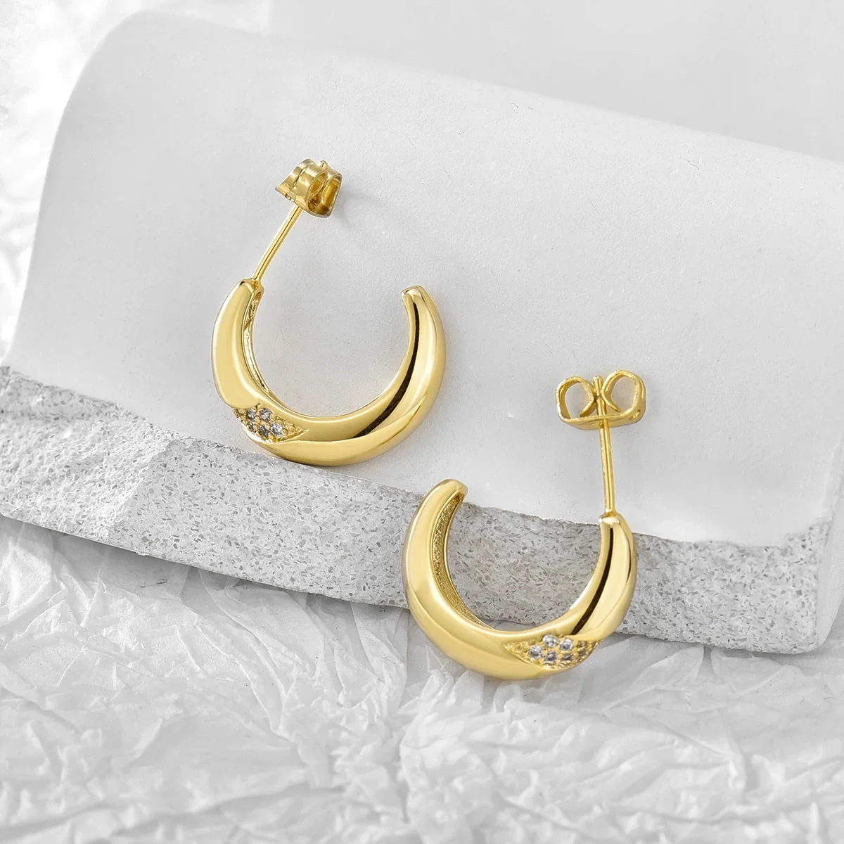 Women's Gold Plated Copper 18K Gold Plated Geometric Ctype Diamond Zircon Earrings Electroplated