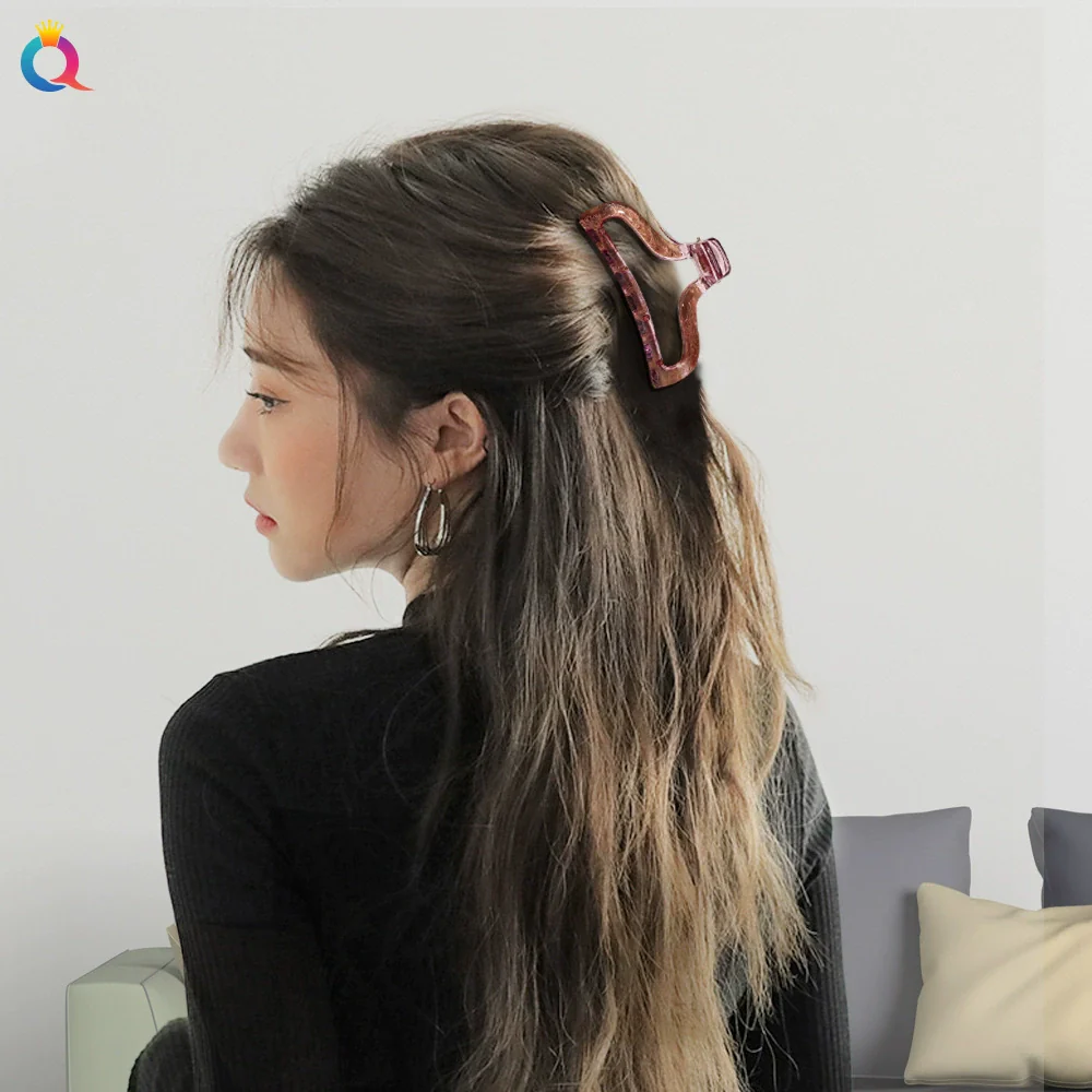 Women's Handmade Acrylic Duckbill Hair Grab Clip - Image 2