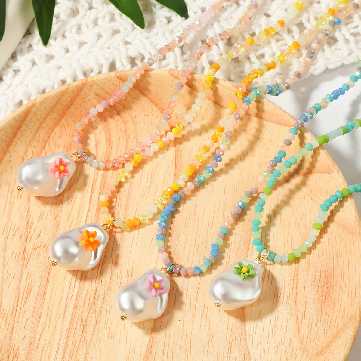 Women's Handmade Crystal And Pearl Beaded Clavicle Chain Necklace With Flower And Geometric Rhombus Pattern - Image 3