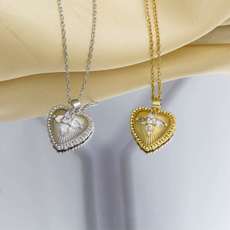 Women's Jewelry Necklace Copper Heart Pendant Mixed Gemstone Setting Electroplating O Word Chain Simple Light Luxury Highend