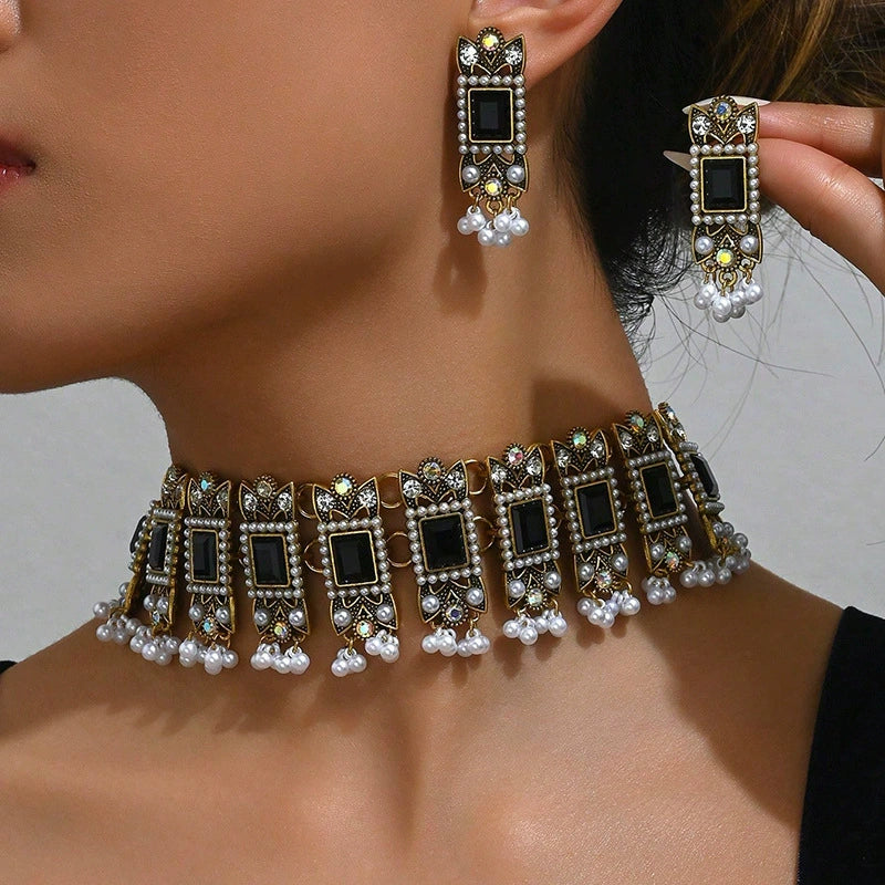 Women's Jewelry Set Alloy Geometric Style Retro Exaggerated With Electroplating And Water Wave Chain - Image 5