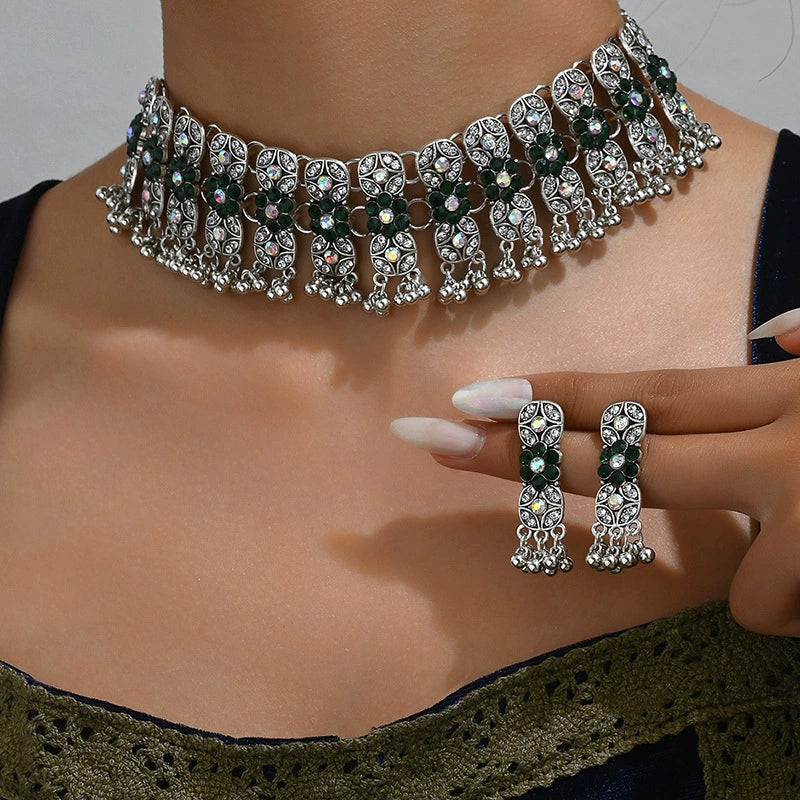 Women's Jewelry Set Alloy Geometric Style Retro Exaggerated With Electroplating And Water Wave Chain - Image 7