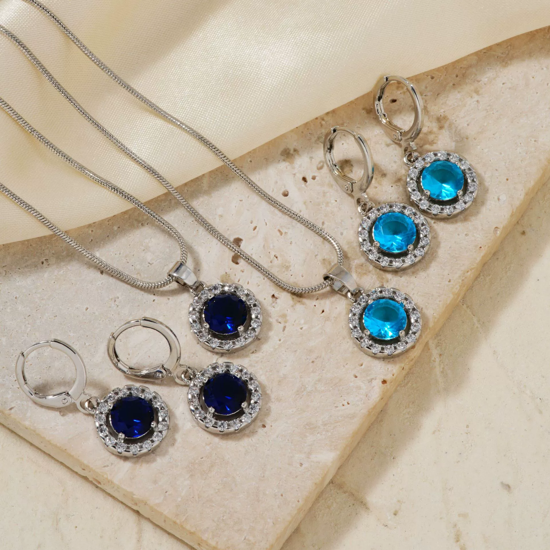 Women's Jewelry Set With Snake Bone Chain Rhinestone Pendant Love Water Drops Bell Pattern Inlaid Zircon - Image 4