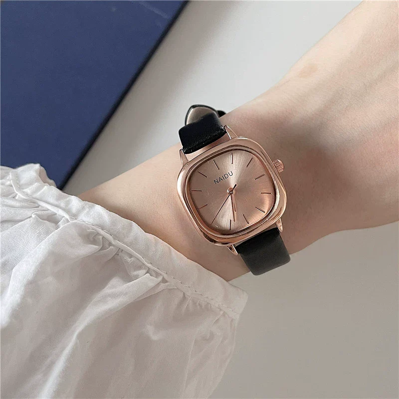 Women's Leisure Alloy Case Imitation Leather Strap Square Quartz Watch - Image 4