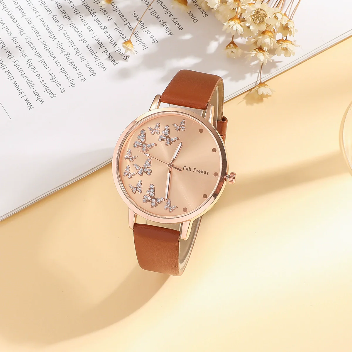 Women's Leisure Alloy Imitation Leather Strap Round Dial Diamond Rhinestone Butterfly Pattern Watch Bracelet - Image 3