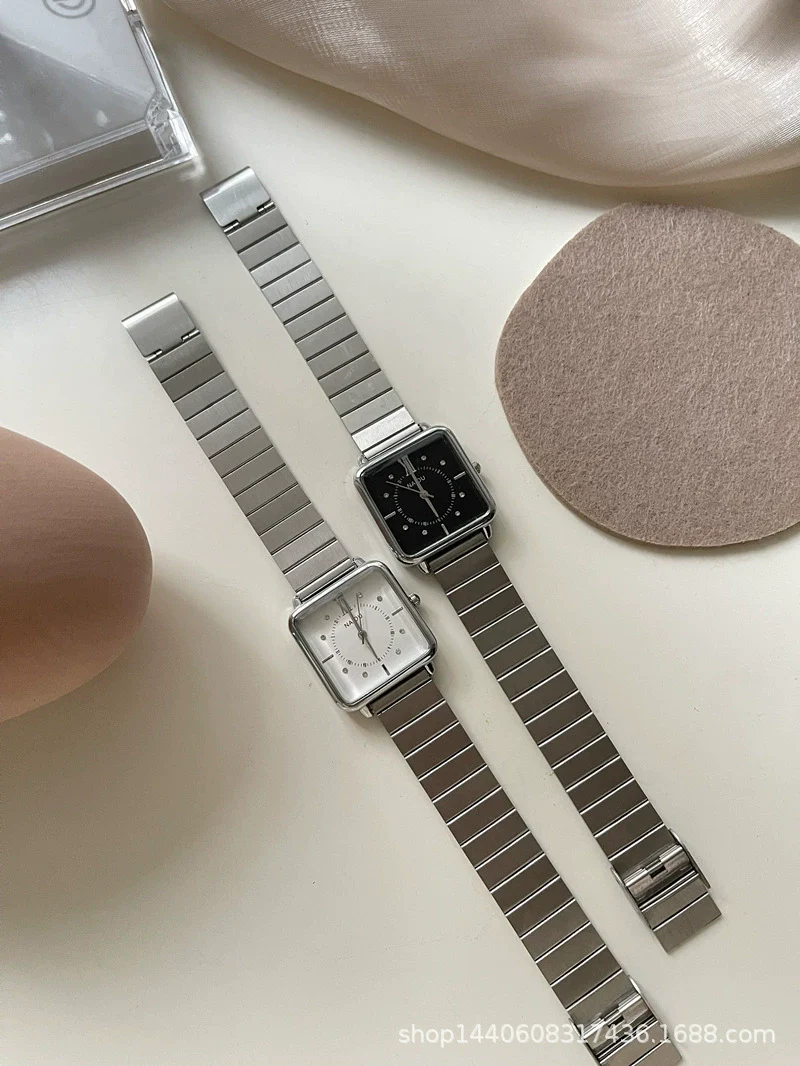 Women's Leisure Bamboo Strap Alloy Case Metal Texture Square Quartz Watch - Image 5