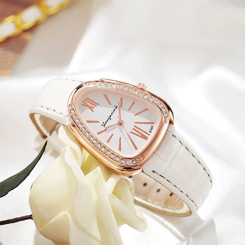 Women's Leisure Pu Strap Snakeshaped Quartz Watch With Diamond - Image 3