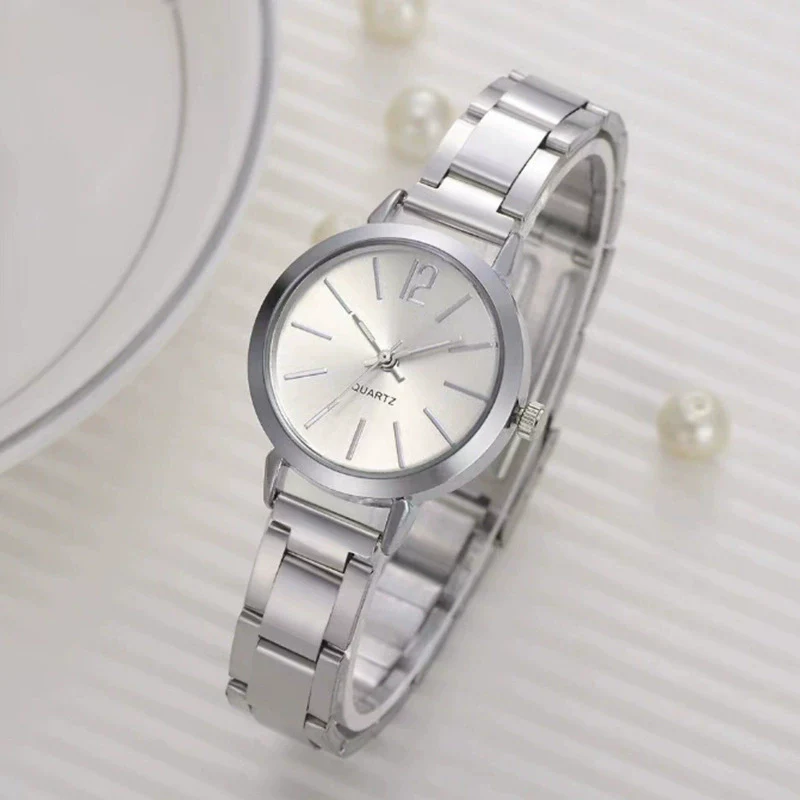 Women's Leisure Quartz Watch With Alloy Strap And Rose Gold Buckle - Image 2