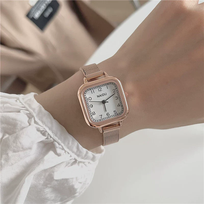 Women's Leisure Square Watch With Alloy Case And Imitation Leather Strap - Image 2