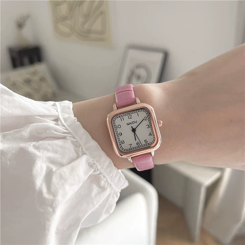 Women's Leisure Square Watch With Alloy Case And Imitation Leather Strap - Image 6