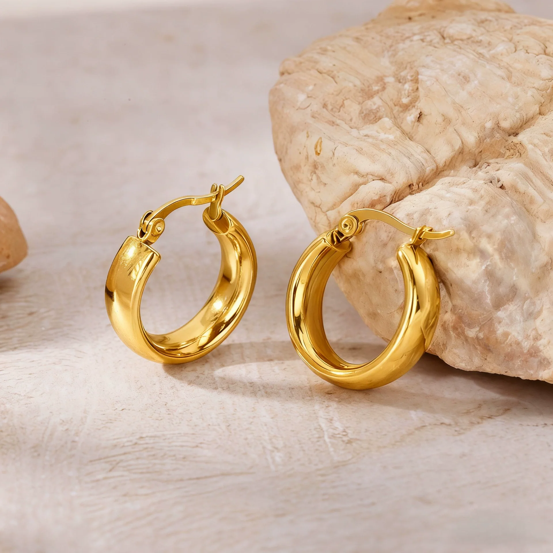 Women's Light Luxury Geometric Titanium Steel Electroplated Circle Earrings - Image 15