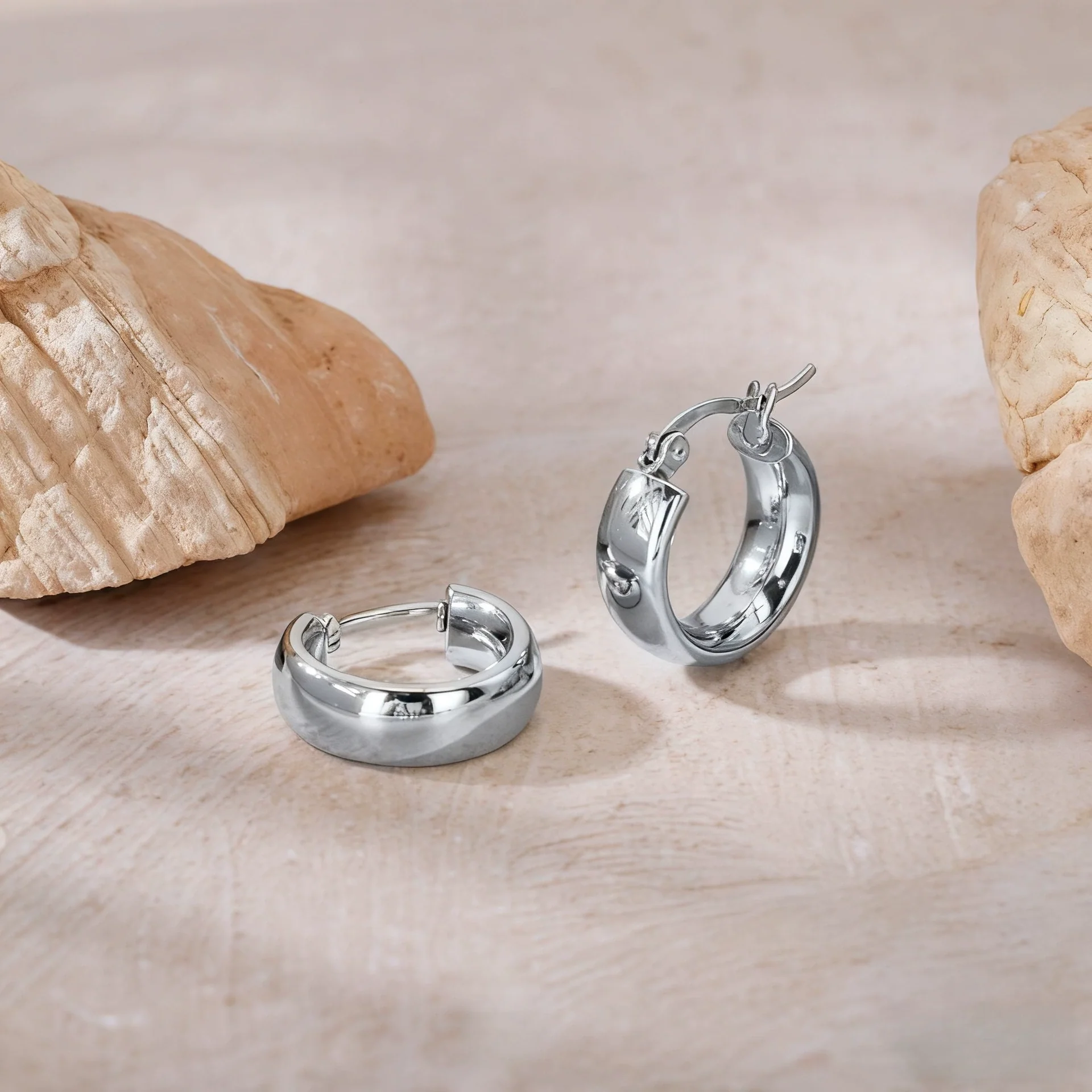 Women's Light Luxury Geometric Titanium Steel Electroplated Circle Earrings - Image 7
