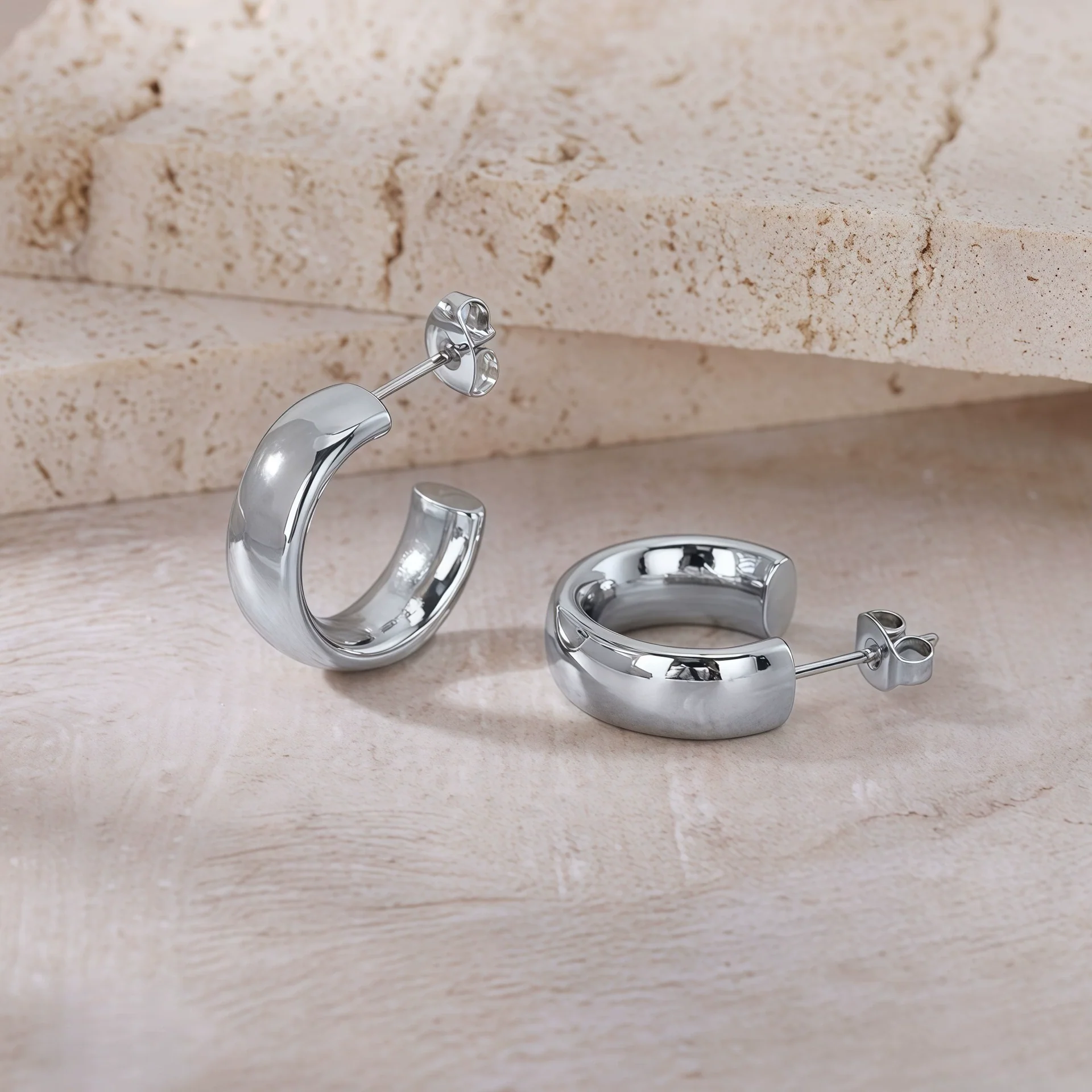 Women's Light Luxury Geometric Titanium Steel Electroplated Circle Earrings - Image 75