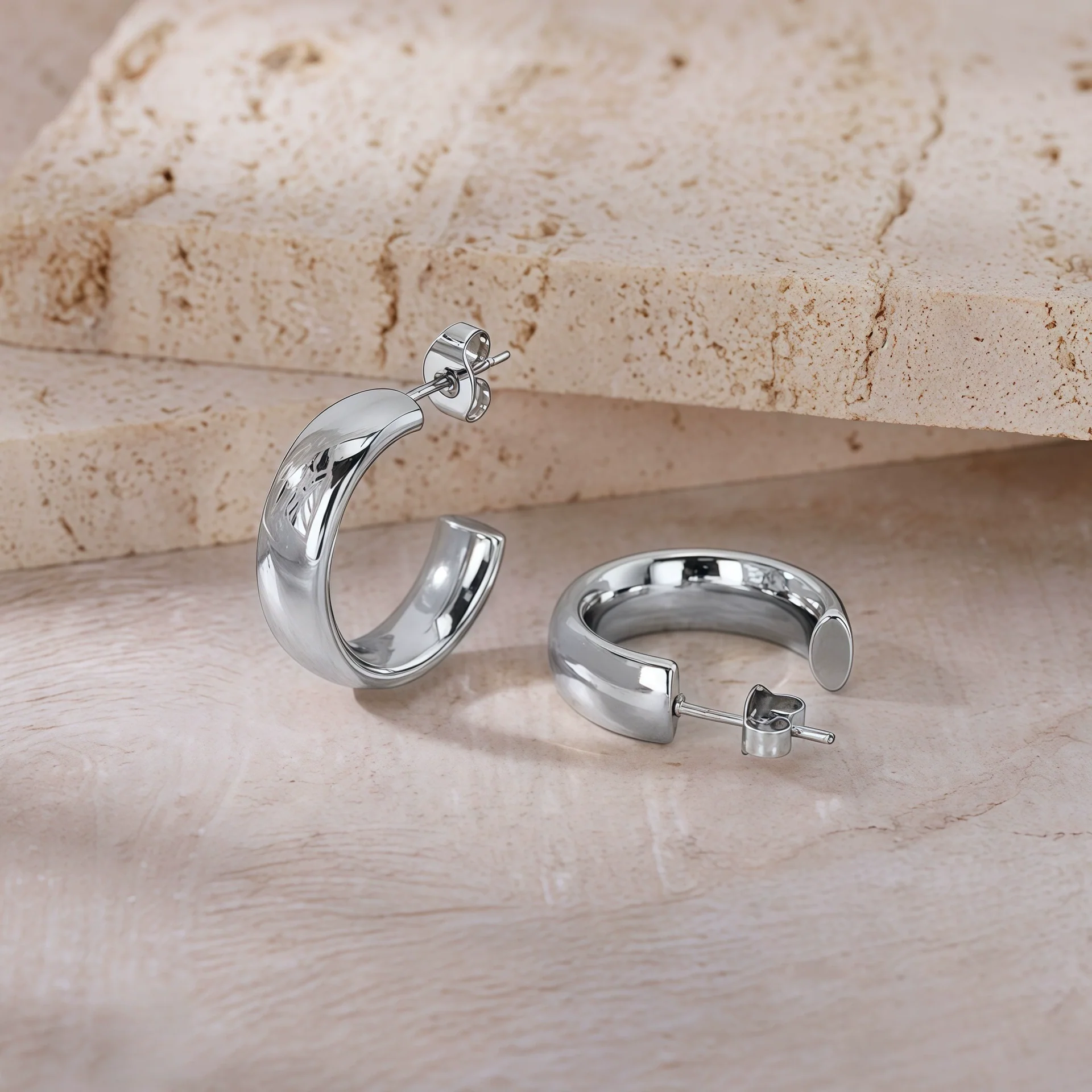 Women's Light Luxury Geometric Titanium Steel Electroplated Circle Earrings - Image 76