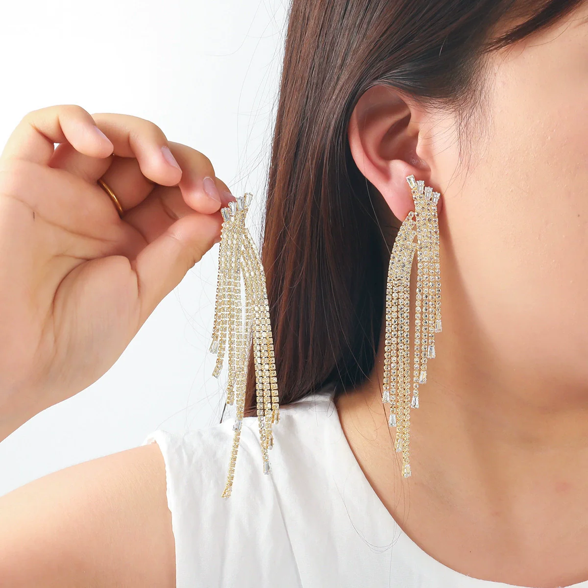 Women's Light Luxury Mixed Gemstone Geometric Tassel Earrings With Electroplating - Image 2
