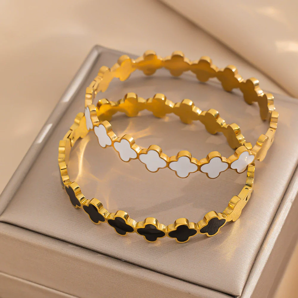 Women's Light Luxury Oildropping Fourleaf Clover Titanium Steel Bracelet With Vacuum Furnace Electroplating Nonfading Antiallergic
