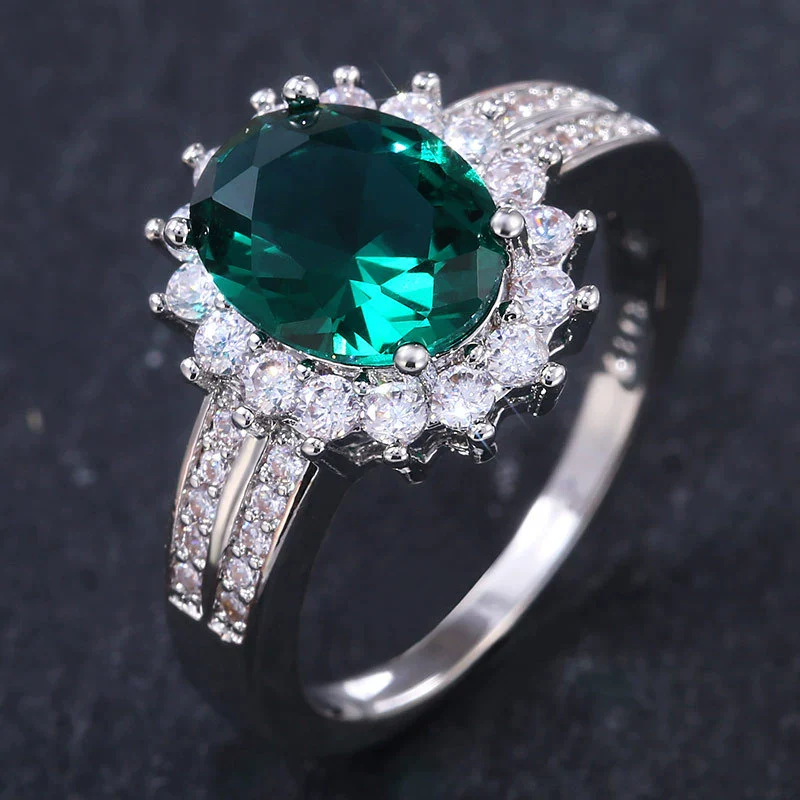 Women's Light Luxury Oval Copper Ring With Geometric Style And Zircon Design - Image 3