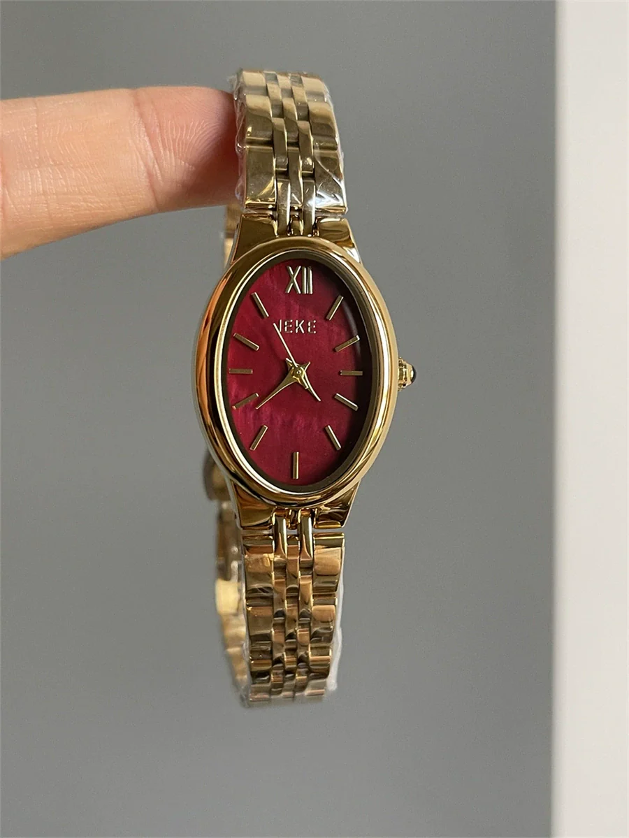 Women's Light Luxury Quartz Wristwatch Zinc Alloy Case Oval Dial Medieval Style - Image 7