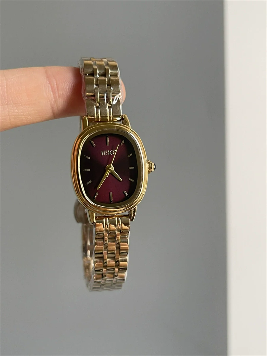 Women's Light Luxury Quartz Wristwatch Zinc Alloy Case Oval Dial Medieval Style - Image 8