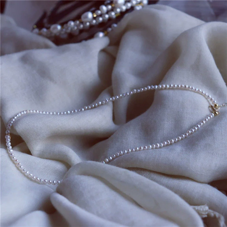Women's Literary Retro Natural Freshwater Pearl Necklace With Alloy Pendant And Ball Chain In Drop Shape - Image 4