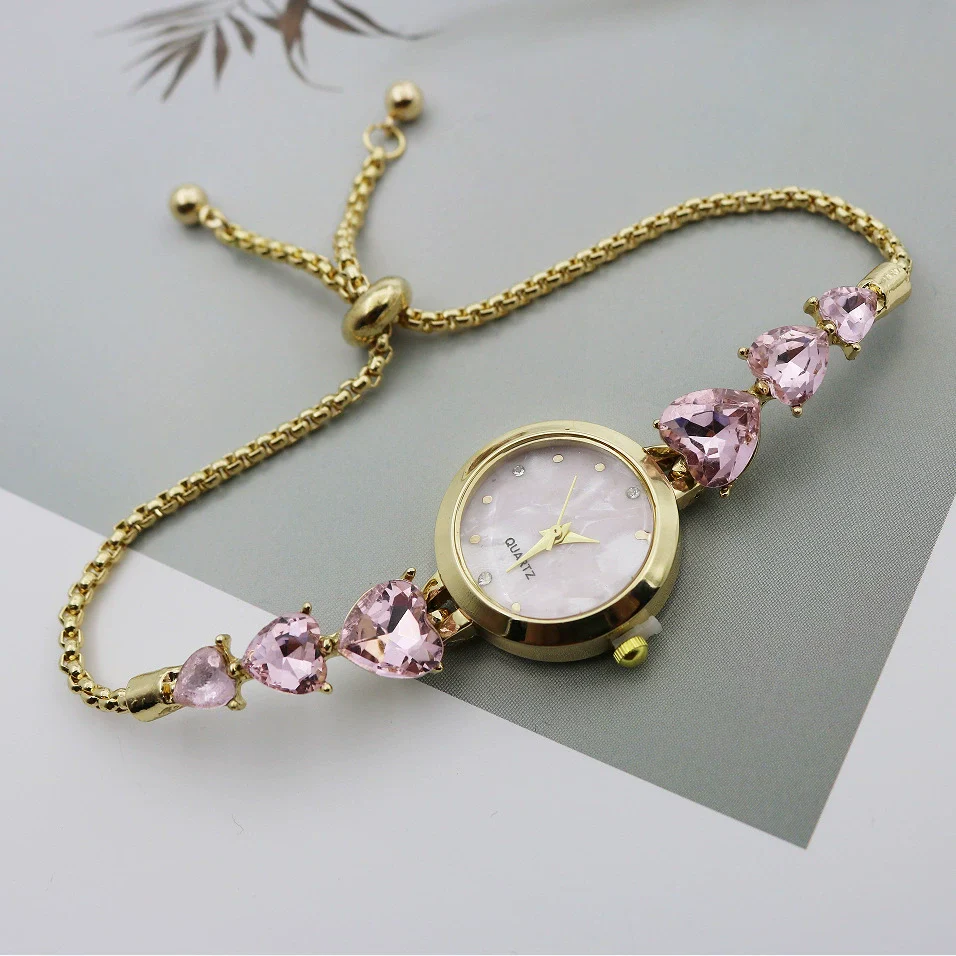 Women's Luxury Retro Round Alloy And Stainless Steel Bracelet Watch - Image 10
