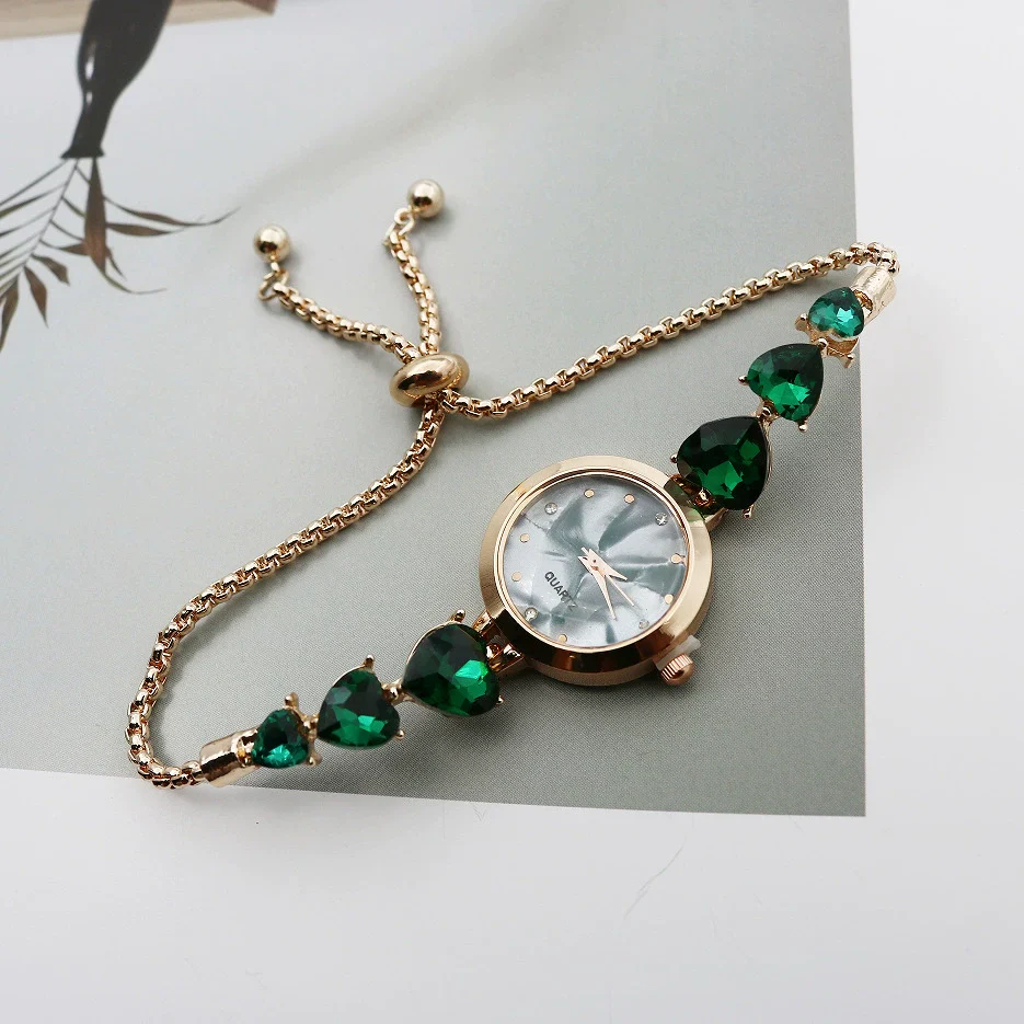 Women's Luxury Retro Round Alloy And Stainless Steel Bracelet Watch - Image 16