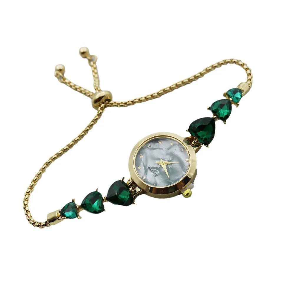 Women's Luxury Retro Round Alloy And Stainless Steel Bracelet Watch - Image 5