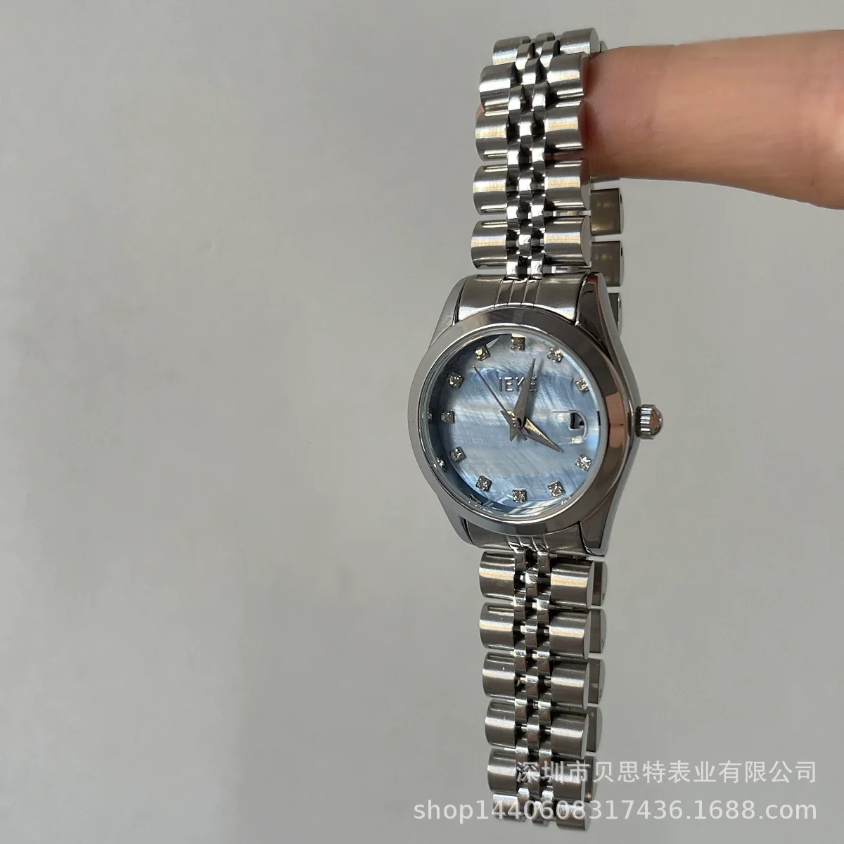 Women's Metal Alloy Stainless Steel Band Round Dial Romantic Elegant Fashionable Watch - Image 4