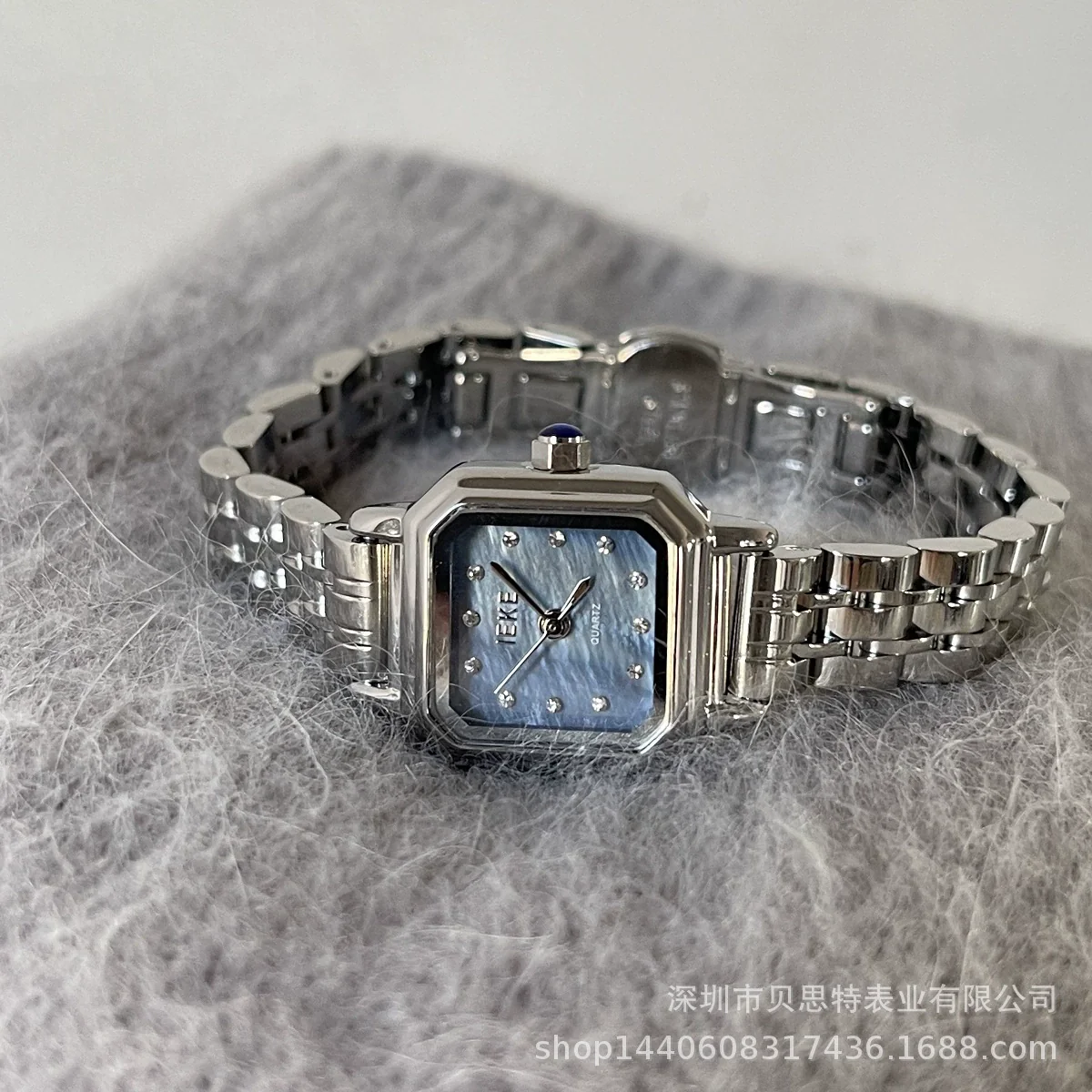 Women's Metal Alloy Stainless Steel Band Round Dial Romantic Elegant Fashionable Watch - Image 6
