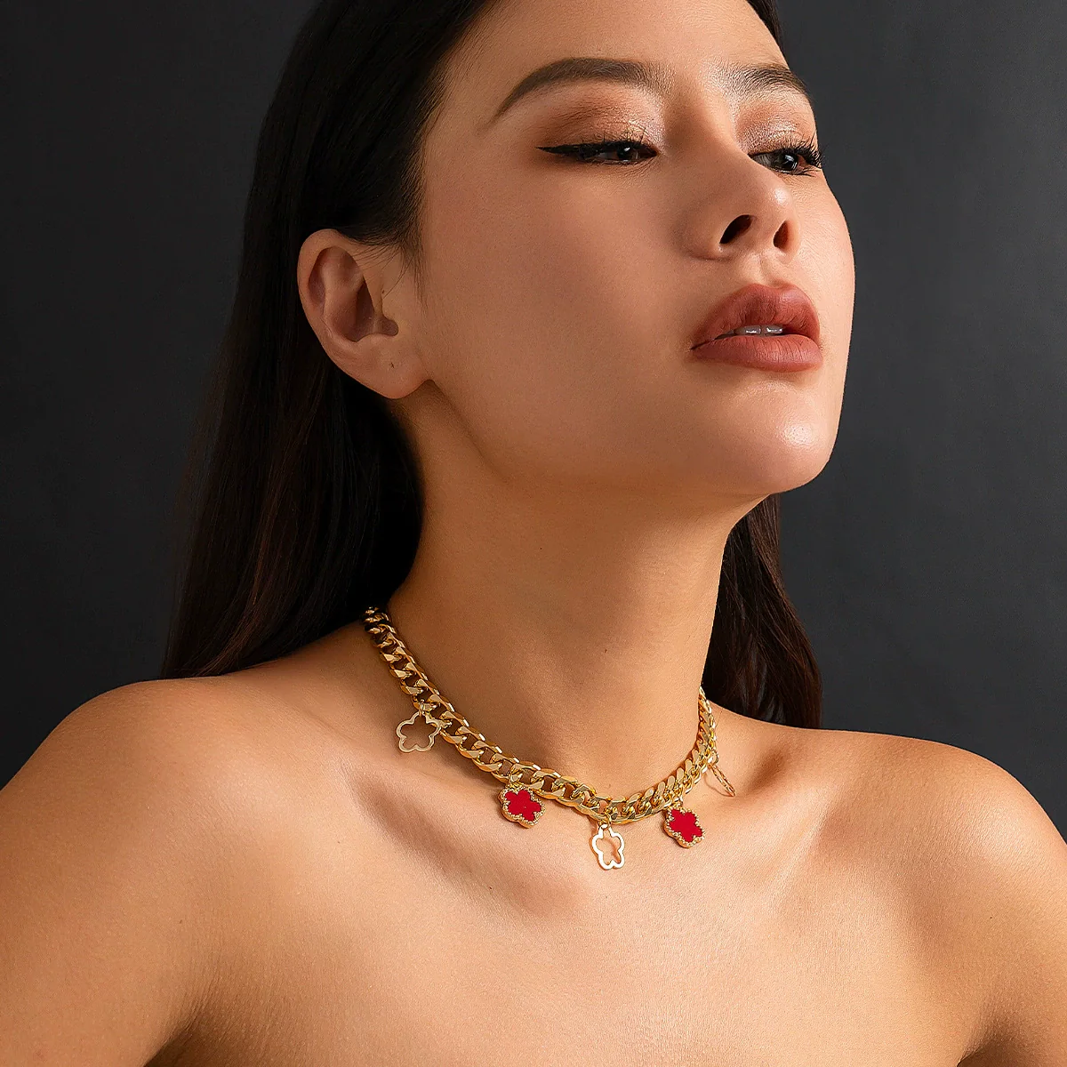 Women's Metal Aluminum Alloy Geometric Clover Pendant Necklace With Snake Bone Chain And Electroplating - Image 6