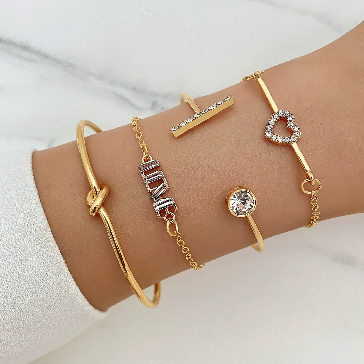 Women's Metal Bracelet With Diamond And Heart Shaped Design - Image 6
