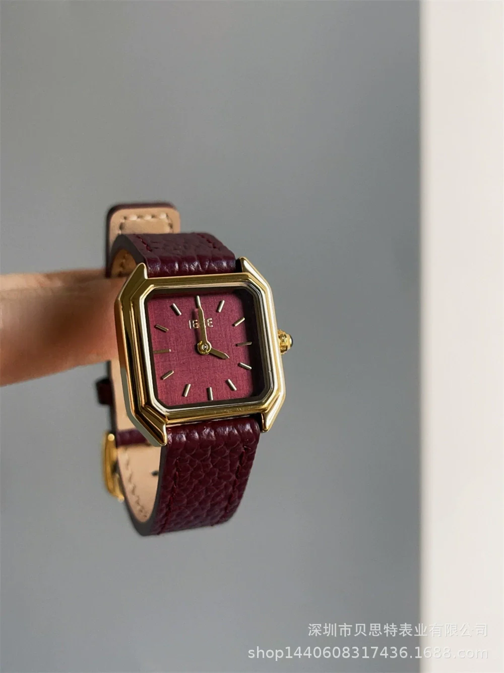 Women's Metal Case Square Dial Imitation Leather Strap Quartz Fashion Watch - Image 10