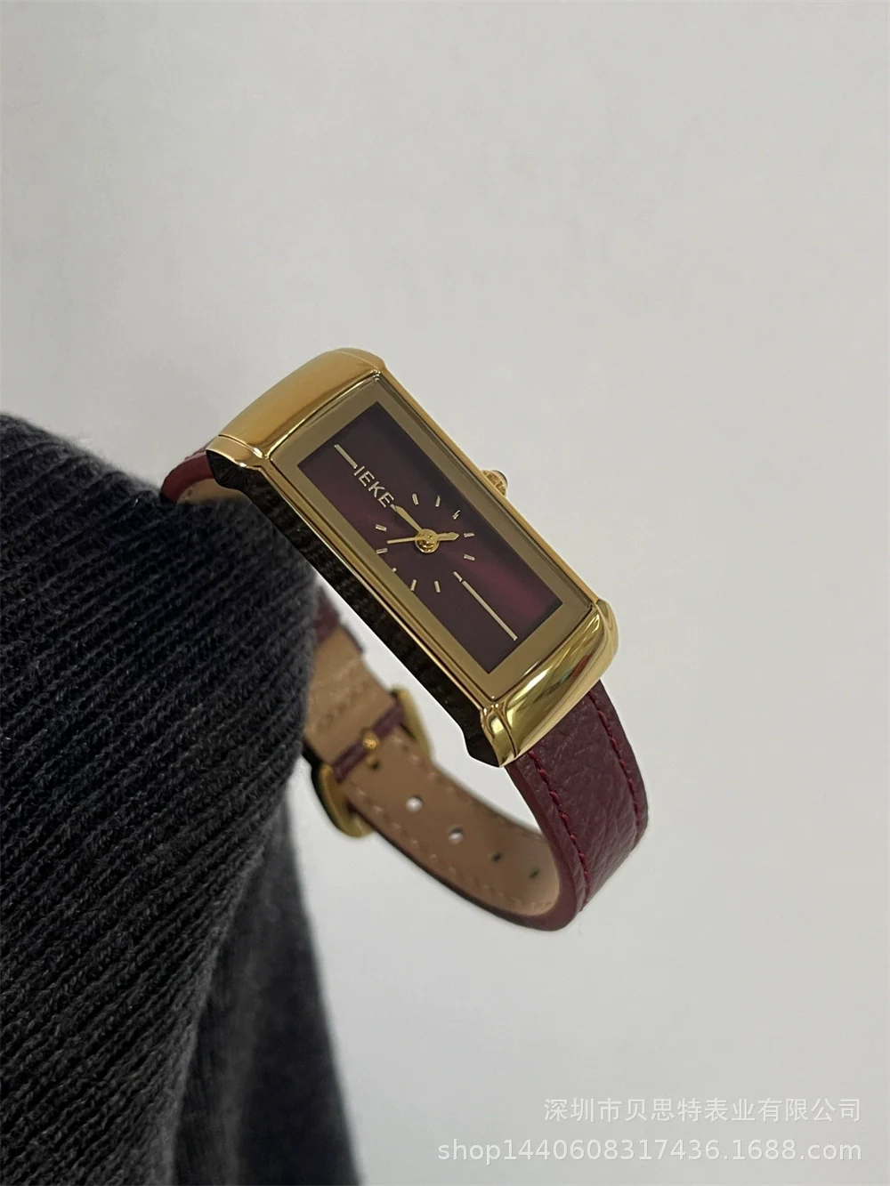Women's Metal Case Square Dial Imitation Leather Strap Quartz Fashion Watch - Image 17